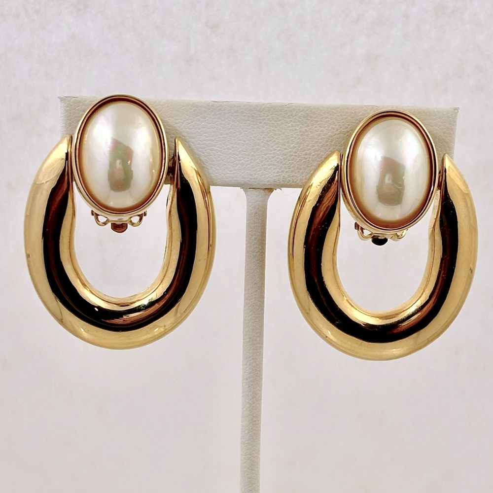 CAROLEE Vintage Pearl Door Knocker Earrings